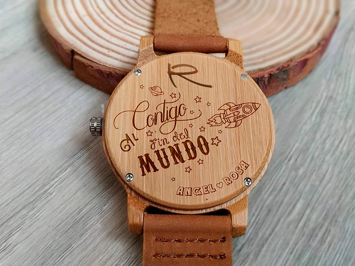 El Mejor Regalo: Reloj de Madera Personalizado | Root®