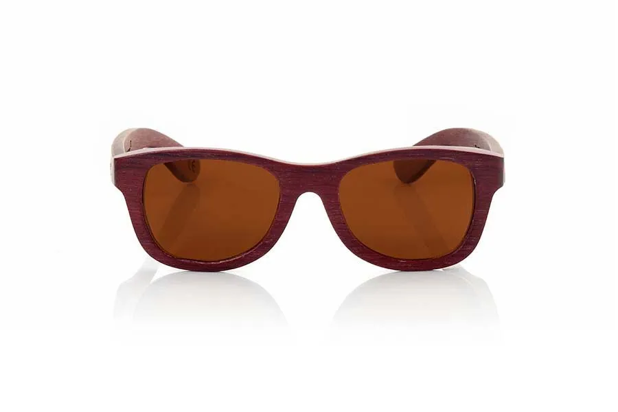 Gafas de Madera Natural de Padauk RAPSODIA. Las gafas de sol Rapsodia están realizadas en madera de Padauk. Este espectacular modelo de tonos púrpura naturales ha sido combinado con lentes GRISES, es de un tamaño reducido y están pensado sobre todo para chicas. Medida frontal: 135x43mm Venta al Por Mayor y Detalle | Root Sunglasses® 
