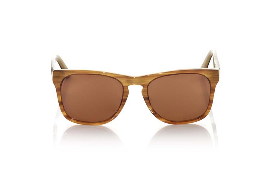 Wood eyewear of  KILAUEA. KILAUEA sunglasses of the MIXED PREMIUM series are manufactured with the front in acetate quality in CAREY BROWN and covered with acetate Carye gray sideburns finished natural black walnut bar that can be adjusted if necessary. The quality of the materials and their perfect completion will surprise you. Front size: 140x50mm for Wholesale & Retail | Root Sunglasses® 