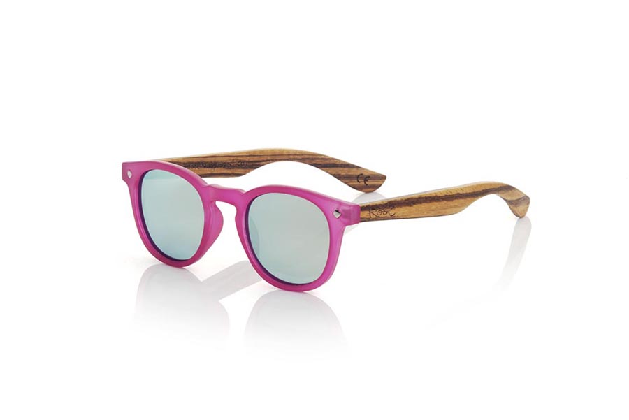 Wood eyewear of Zebra KID R PINK. The Kid R Pink Children's sunglasses are made with the pink PC frame and natural zebra wood sideburns available in various lens combinations that suit the tastes of children and their daddies. Frontal measurement: 125x41mm for Wholesale & Retail | Root Sunglasses® 