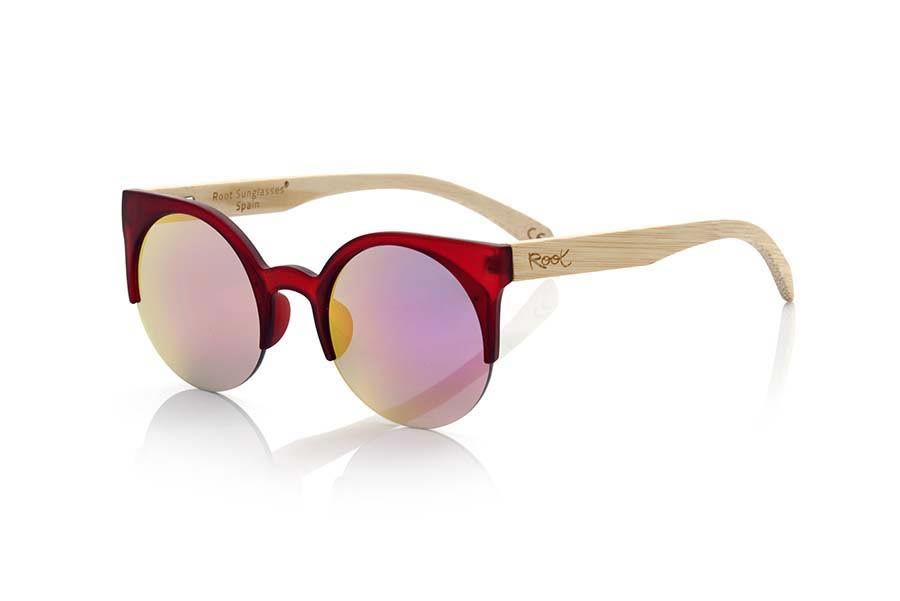 Wood eyewear of Bamboo CAT RED. CAT RED sunglasses are made of synthetic material color transparent red carey matte front and sideburns in natural bamboo wood, it's a round open model with straight eyebrow more aimed at a female audience combined with four colors of lenses. Front size: 135X53mm for Wholesale & Retail | Root Sunglasses® 