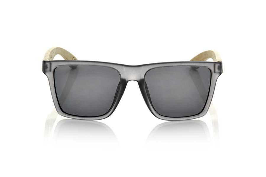 Gafas de Madera Natural de Dumu RUN GREY. Las gafas de sol RUN GREY están realizadas con el frontal de material sintético mate transparente y las varillas en madera de DUWOOD, se trata de un modelo cuadrado anguloso muy masculino con un aire a las famosas okley combinadas con cuatro colores de lentes que se adaptarán a la perfección a tu gusto y a tu estilo moderno. Medida frontal: 144X51mm Venta al Por Mayor y Detalle | Root Sunglasses® 