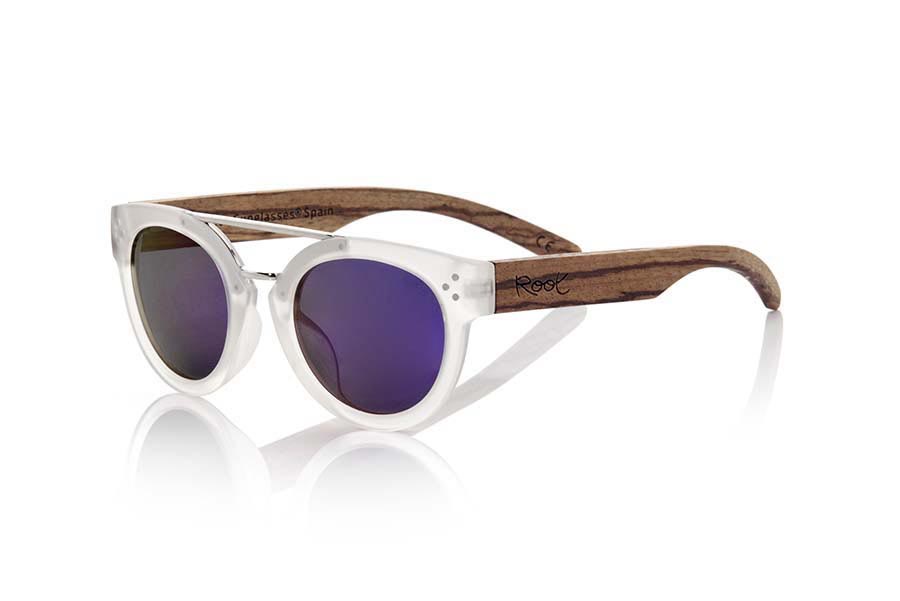 Wood eyewear of Zebrano ISLAND TR. TR ISLAND sunglasses are made with the plastic front style carey and sideburns in natural rosewood, of front thickness, attached by a metallic bridge metallic trim in eyebrow combined with four colors of lenses that will adapt perfectly to your taste and to your modern style. Front size: 137X50mm for Wholesale & Retail | Root Sunglasses® 