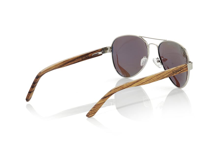 Wood eyewear of Zebrano BONIN. BONIN sunglasses are made from SILVER metal frame and sideburns natural Zebrano wood. A classic Aviator style model series combined with various lenses. You'll love the combination of zebra wood. Front Measure: 150x50mm for Wholesale & Retail | Root Sunglasses® 