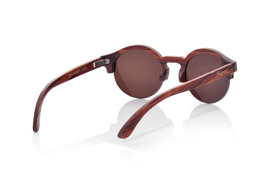 Wood eyewear of Rosewood QINN. Sunglasses QUINN are made of laminated Sandal wood, it is a semi open subtle lines rounded model where the lens is the protagonist, the bridge is built in wood, you will surprise the beauty of wood and reddish and soft lines: front Measure: 144x51mm for Wholesale & Retail | Root Sunglasses® 