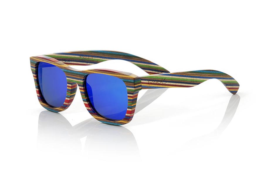 Gafas de Madera Natural de Laminada modelo SANOOK - Venta Mayorista y Detalle | Root Sunglasses® 