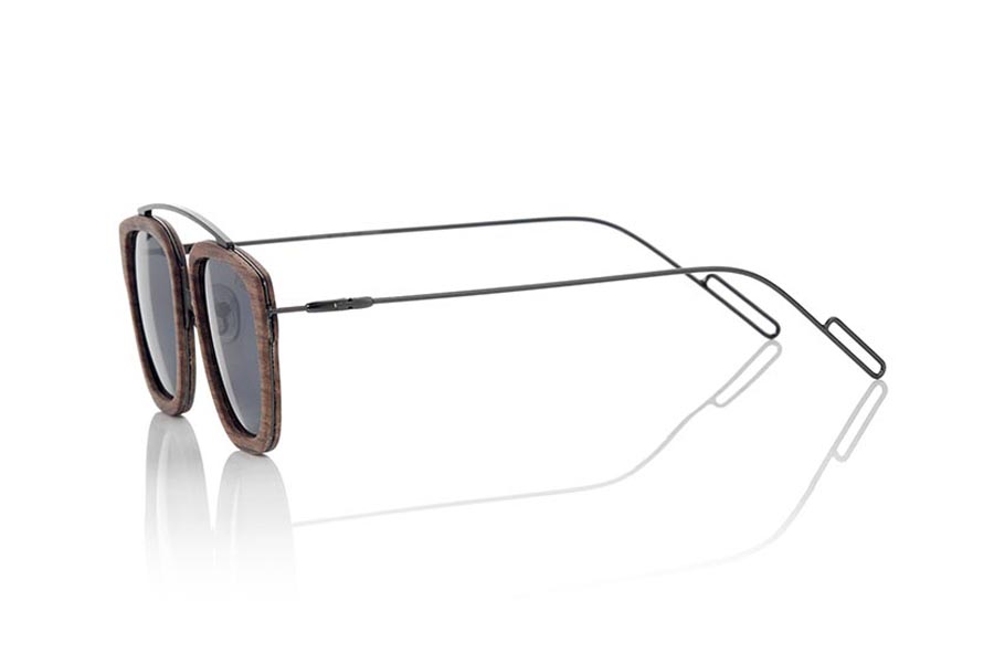 Wood eyewear of Black Walnut modelo LOMBOK | Root Sunglasses® 