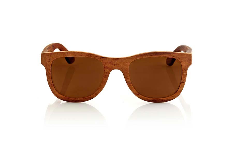 Wood eyewear of Rosewood CHERRY. Sunglasses Root CHERRY natural wood are made of natural wood combined with Grey lenses Rosewood. This is a frame size significantly smaller than other models suitable for narrow and sharp faces Root. Natural cherry wood adds an elegant and harmonious style for both men and women, will be your constant companion in all situations. Dimensions: 138x48mm GREY LENSES for Wholesale & Retail | Root Sunglasses® 